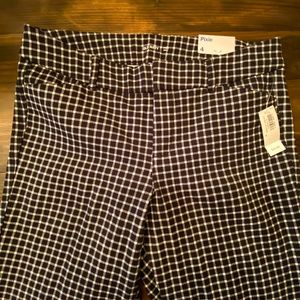 Old Navy Pixie Ankle Pants